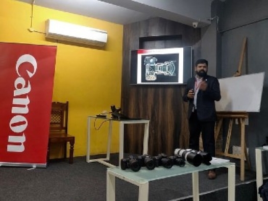 IIP organized a Photography Workshop in association with Canon